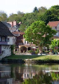 Logis Hotel Les Flots Bleus Beaulieu-sur-Dordogne Kültér fotó