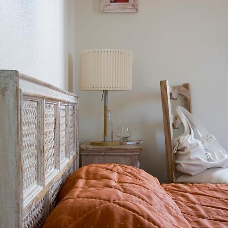 Logis Hotel Les Flots Bleus Beaulieu-sur-Dordogne Kültér fotó